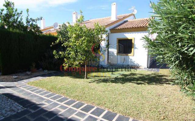 Advantages of acquiring one of our bungalows for sale in Denia