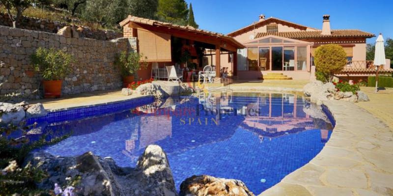 Country houses for sale in Denia