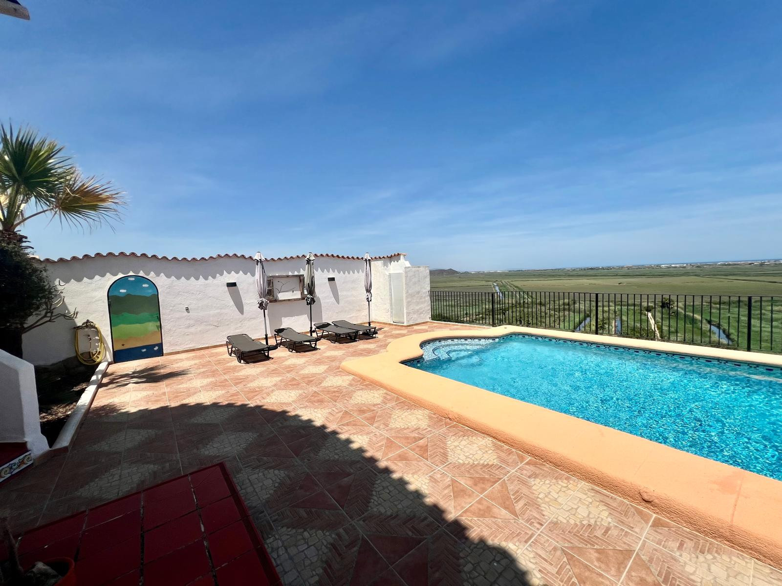 Venta. Chalet/Villa en Pego