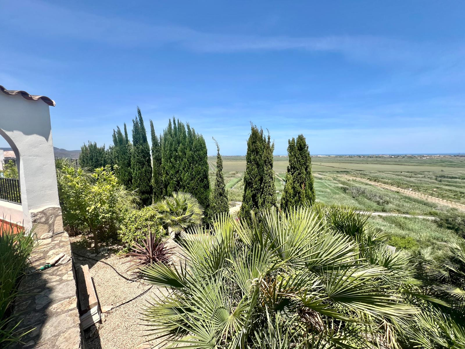 Venta. Chalet/Villa en Pego