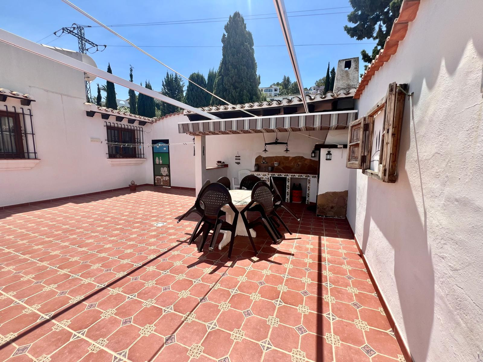 Venta. Chalet/Villa en Pego