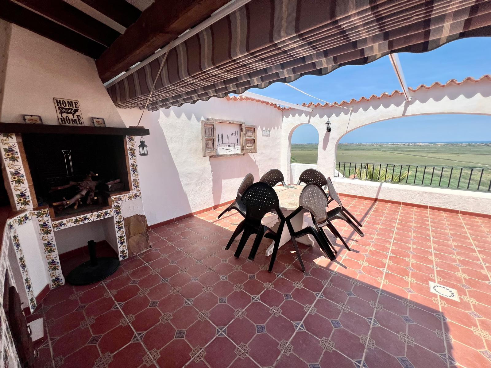 Venta. Chalet/Villa en Pego