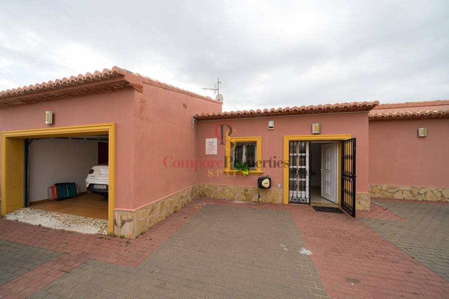 Sale - Villa - Orba Valley - Ubanizacion