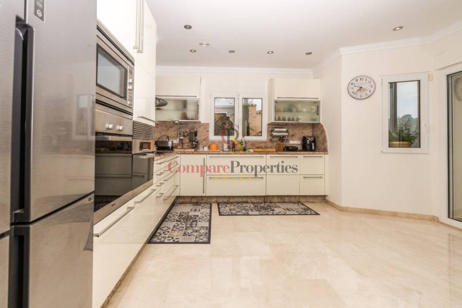Venta - Villa - Dénia