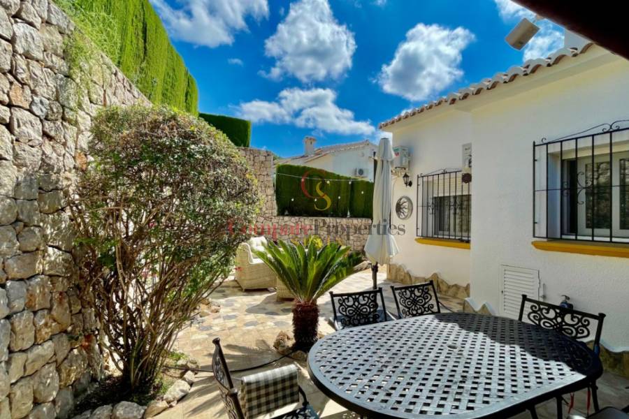 Sale - Villa - Jalon Valley - Valley / Urbanización