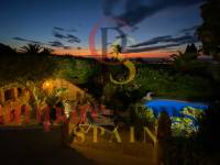 Sale - Villa - Dénia - Montgo