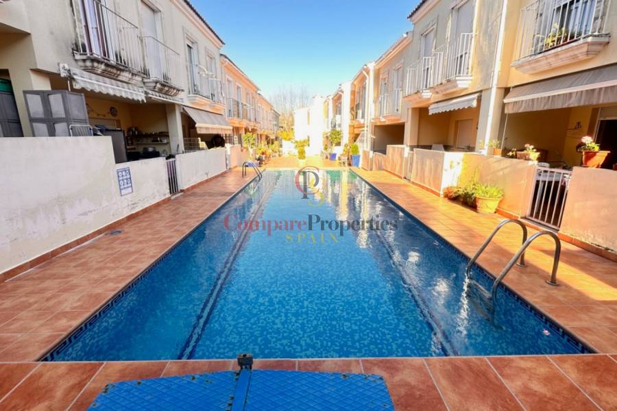 Sale - Bungalow - Orba Valley - Casco urbano