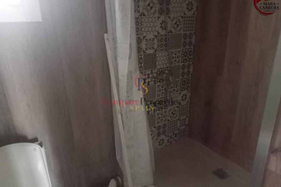 Sale - Apartment - Llutxent