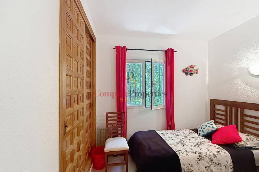 Sale - Villa -  - Kalmias