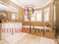 Venta - Villa - Dénia
