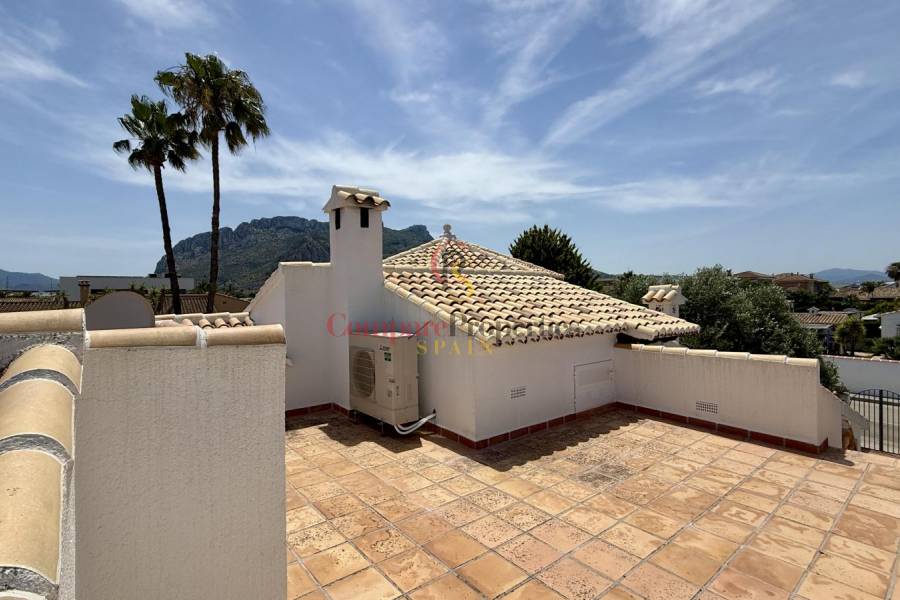 Sale - Villa - El Vergel - 
