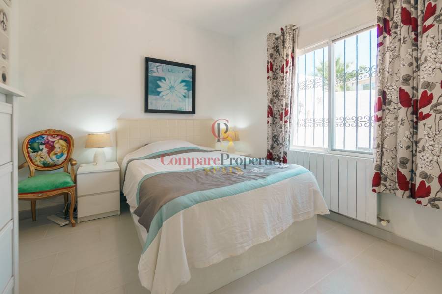 Venta - Villa - Albir