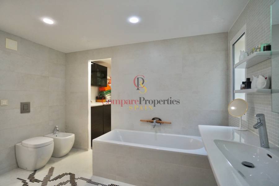 Sale - Villa - Moraira - El Portet