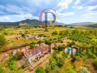 Sale - Villa - Jalon Valley - Campo