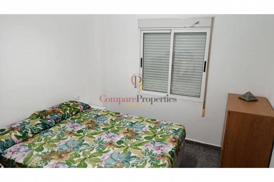Sale - Apartment - Oliva - 