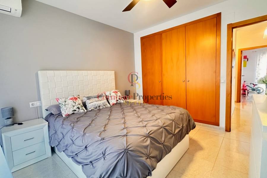 Sale - Bungalow - Orba Valley - Casco urbano