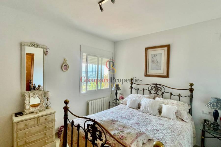 Sale - Villa - Jalon Valley - Valley / Urbanización