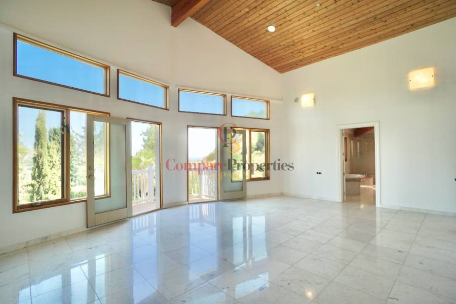 Sale - Villa - Benhavis - El Paraiso Alto