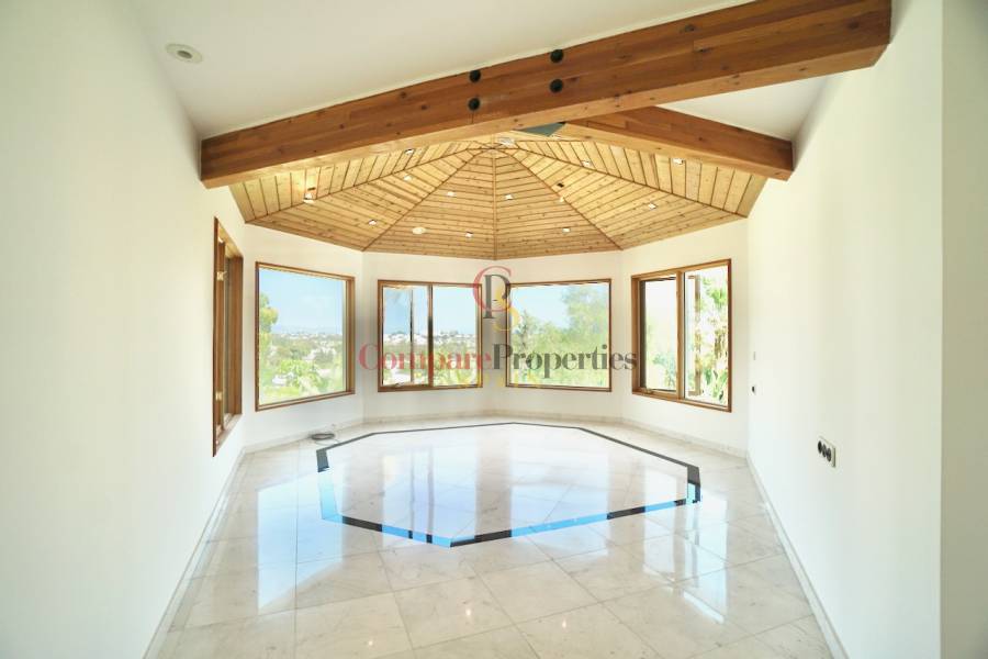 Sale - Villa - Benhavis - El Paraiso Alto