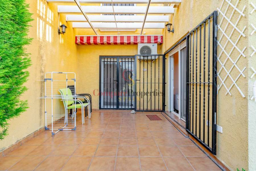 Sale - Townhouses - Calpe