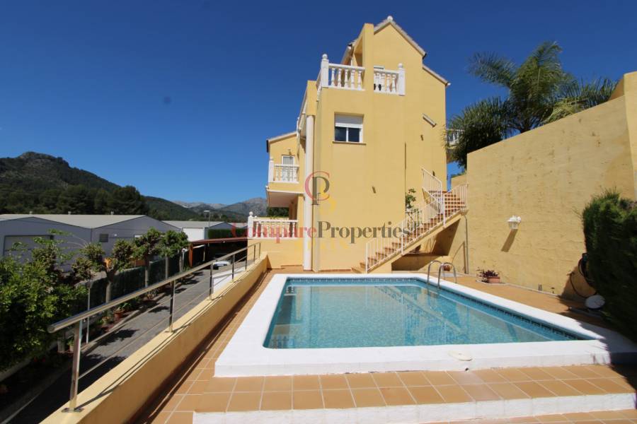 Verkoop - Villa - Orba Valley - Orba