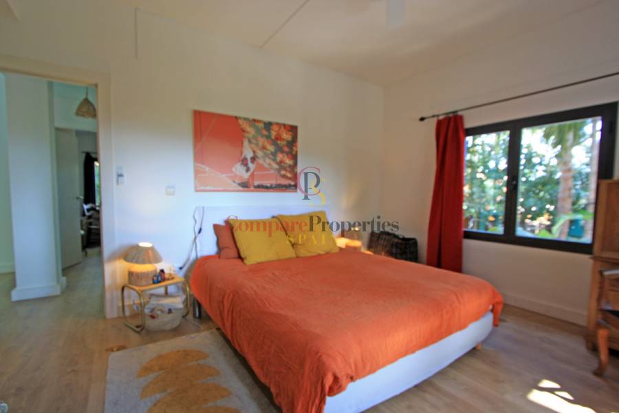 Sale - Villa - Orba Valley - Casco urbano
