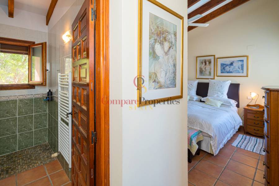 Sale - Villa - Jalon Valley - Campo