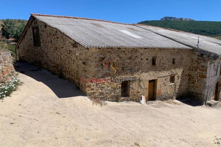 Sale - Apartment - La Pernía