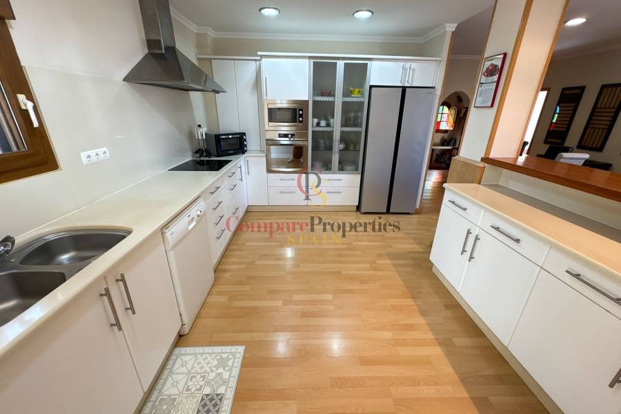 Sale - Villa - Dénia - Montgo