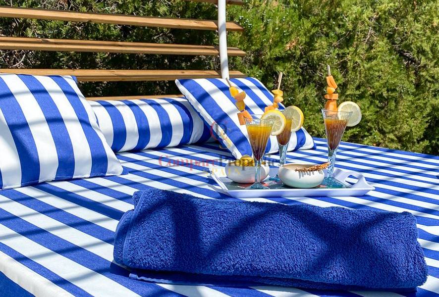 Sale - Villa - Dénia - Montgo