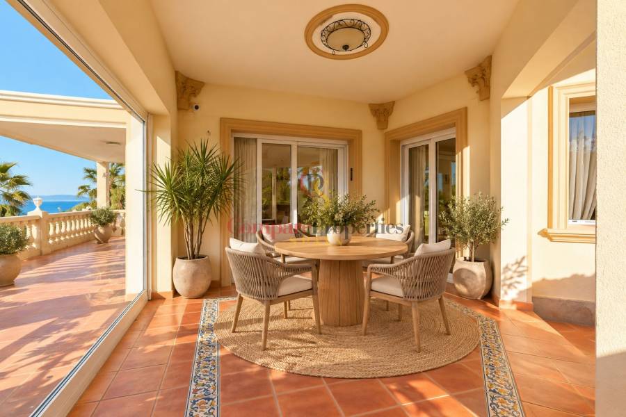 Sale - Villa - Dénia - 