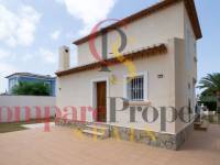 Sale - Villa - Dénia - Montgo