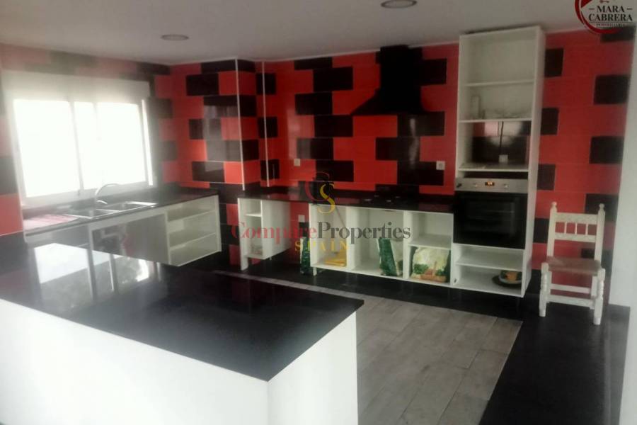 Sale - Apartment - Ador - 