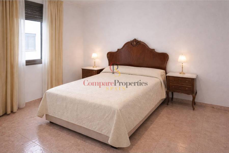 Sale - Apartment - Oliva - 