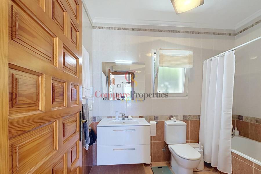 Sale - Villa -  - Kalmias