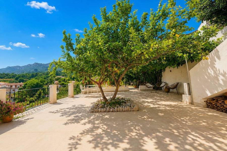 Sale - Villa -  - Casco Urbano