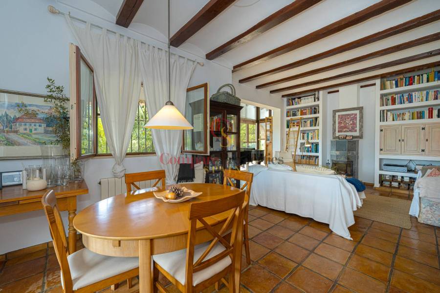 Sale - Villa - Jalon Valley - Campo