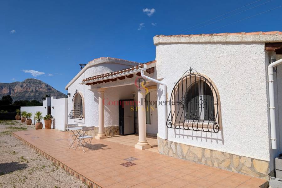Verkauf - Villa - Jávea - La Lluca