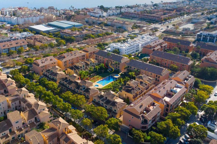 Vente - Apartment - Jávea
