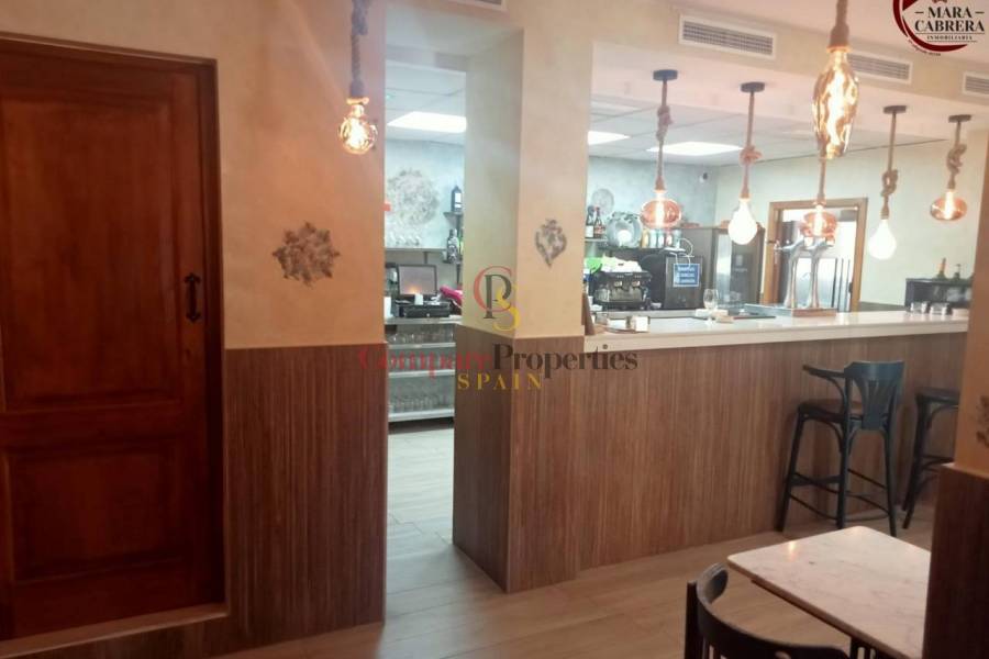 Sale - Villa - Piles - 