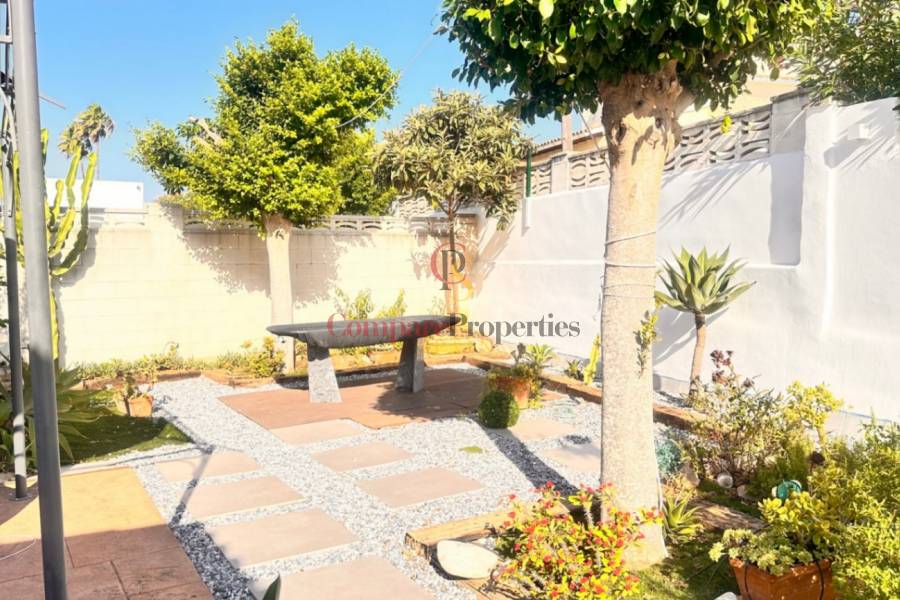 Sale - Villa - Dénia - Montgo