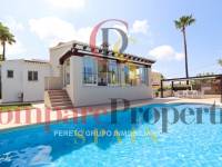 Sale - Villa - Dénia - Montgo