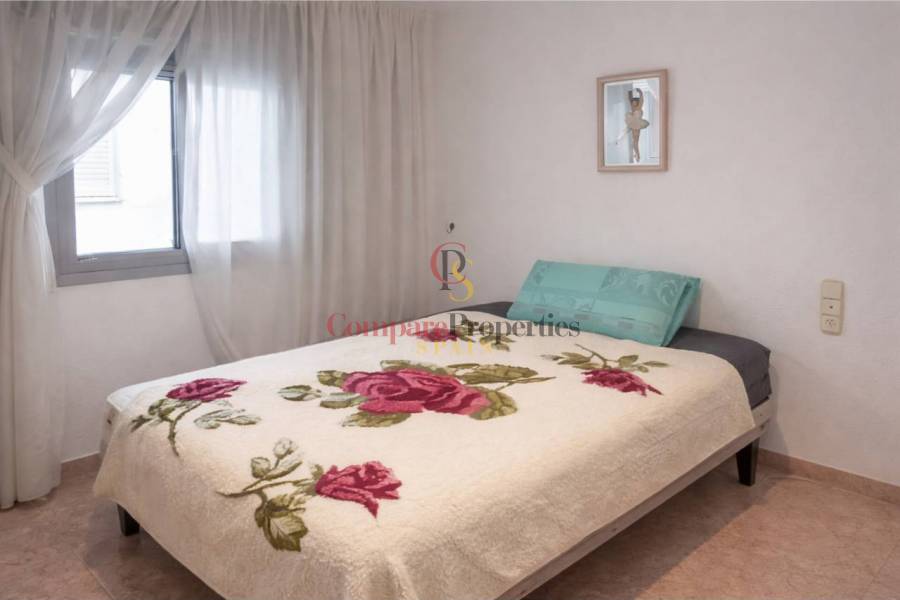 Sale - Apartment - Oliva - 