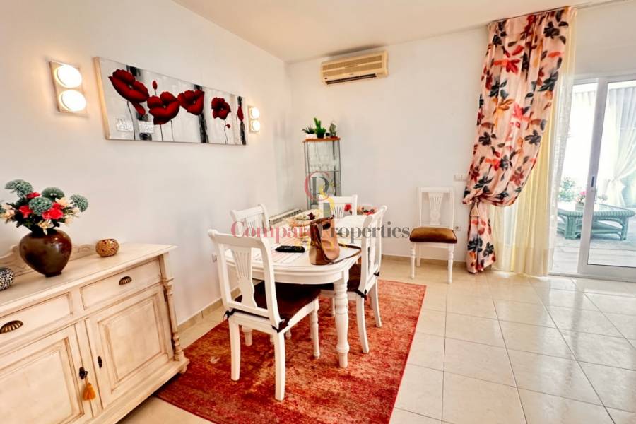 Sale - Villa - Dénia - Montgo
