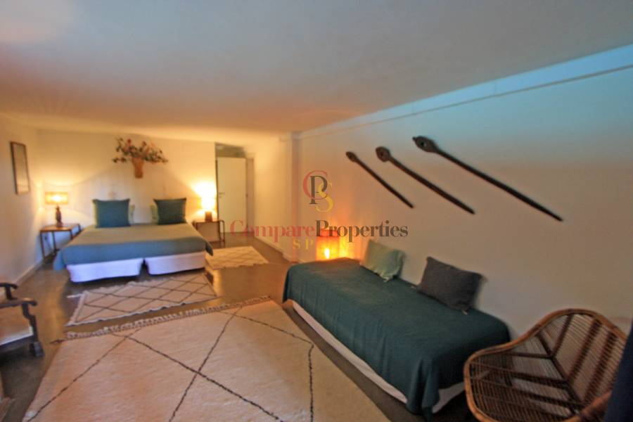 Sale - Villa - Orba Valley - Casco urbano