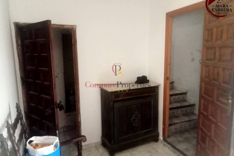 Sale - Apartment - Oliva - 