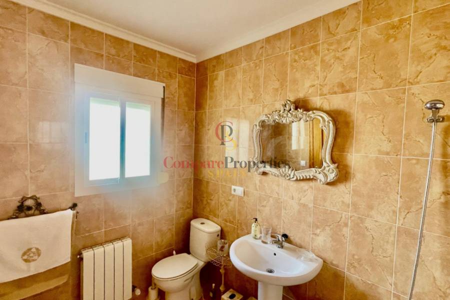 Sale - Villa - Jalon Valley - Valley / Urbanización