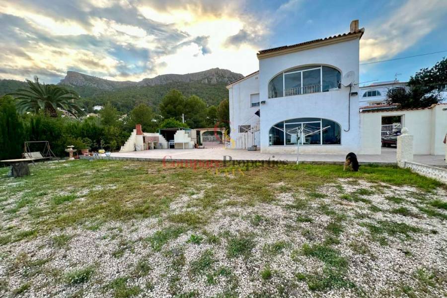 Sale - Villa - Oltamar