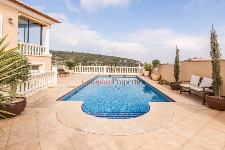 Venta - Villa - Dénia