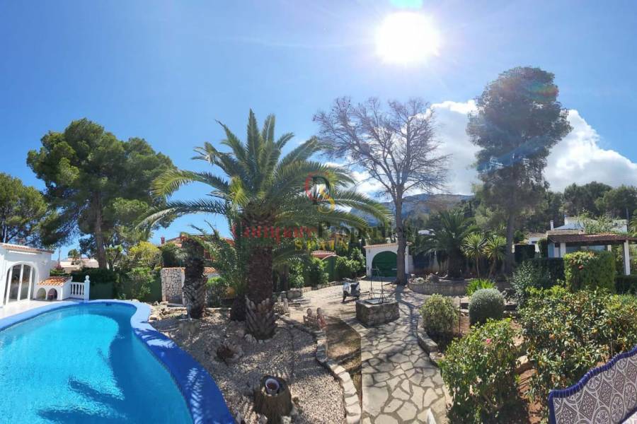 Sale - Villa - Dénia